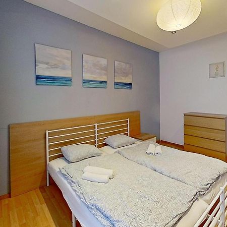 2Br Apt With Free Garage Parking, Close To The Historic Centre براتسيلافا المظهر الخارجي الصورة