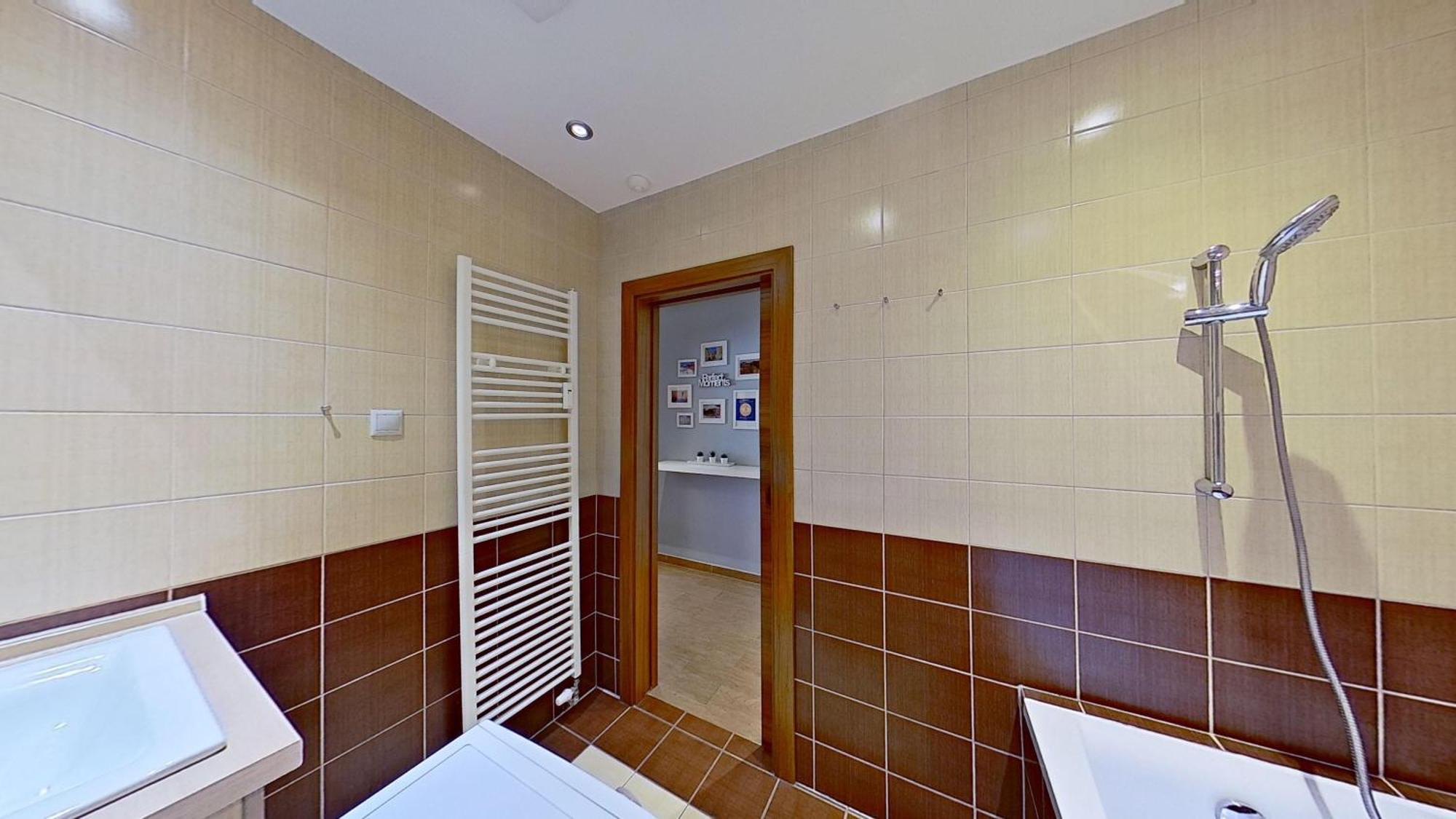 2Br Apt With Free Garage Parking, Close To The Historic Centre براتسيلافا المظهر الخارجي الصورة